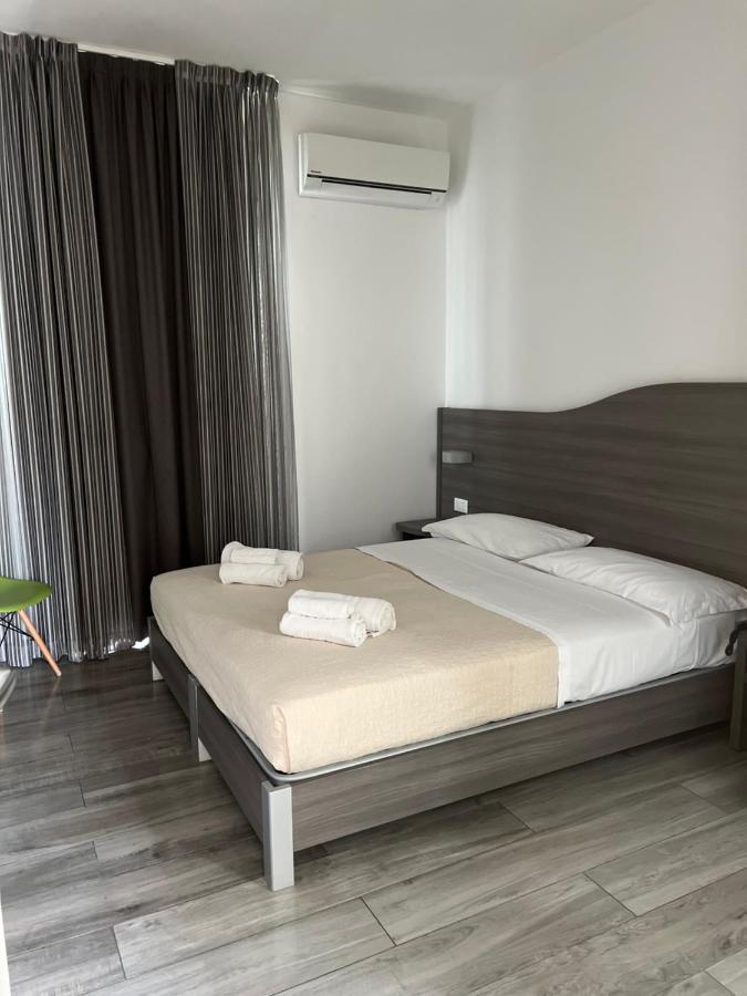 Hotel Trieste ริชโชเน ภายนอก รูปภาพ