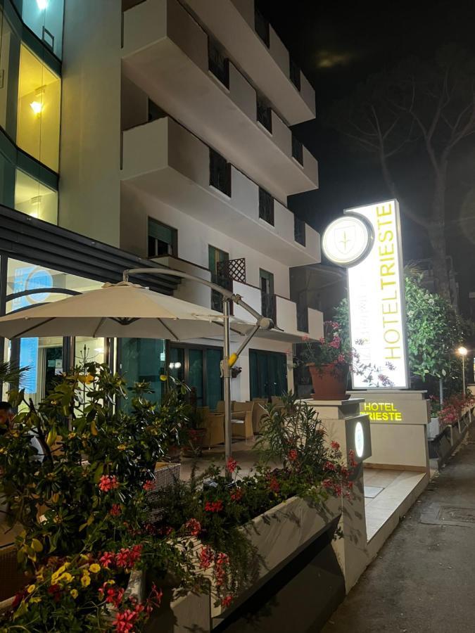 Hotel Trieste ริชโชเน ภายนอก รูปภาพ