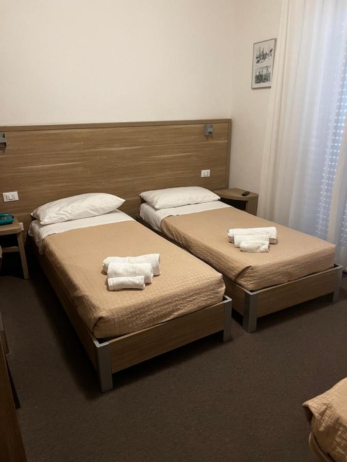 Hotel Trieste ริชโชเน ภายนอก รูปภาพ